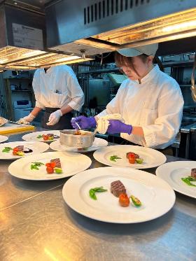 ブライダル事業